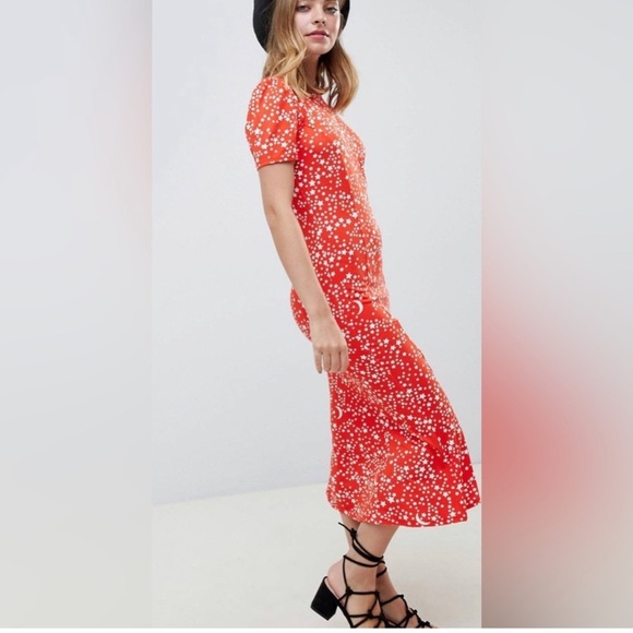 ASOS Red and White Stars and Moon Dress in Size 2 - Picture 7 of 9